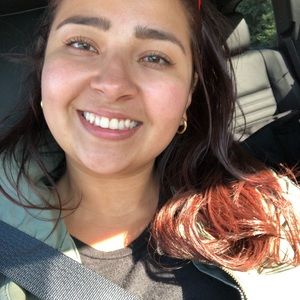 Meet your Posher, Laura